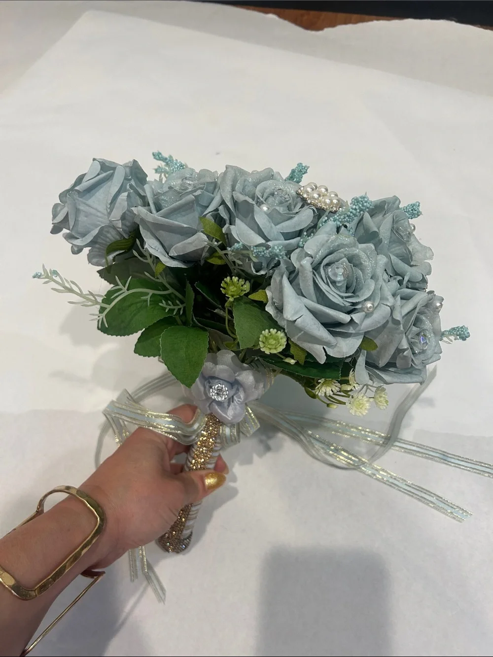 Handheld 15 Blue Rose Bouquet with Ribbon and Rhinestone Accent bridal nwot